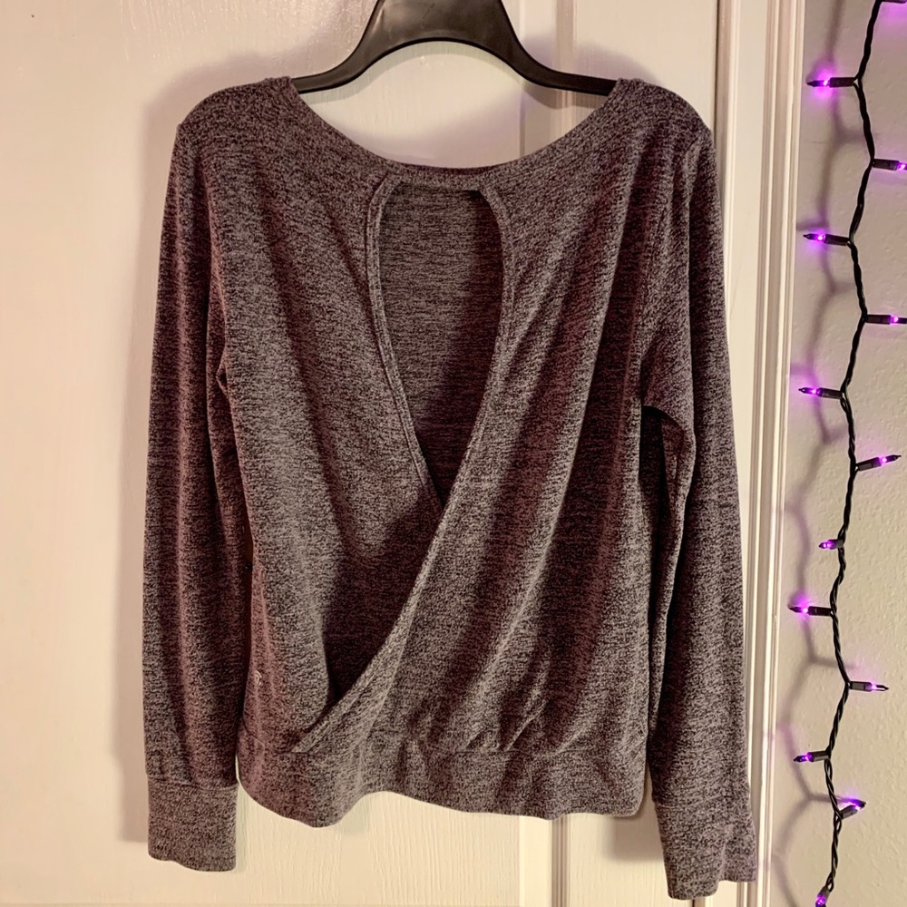 Champion | Twist Open Back Yoga Sweater